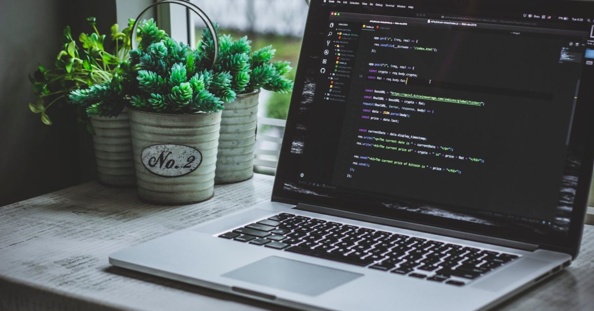 5e98bffd913fb9405fb36252_safar-safarov-MSN8TFhJ0is-unsplash