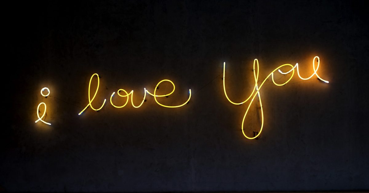 5e98bffd913fb967edb36172_ali-yahya-356424-unsplash
