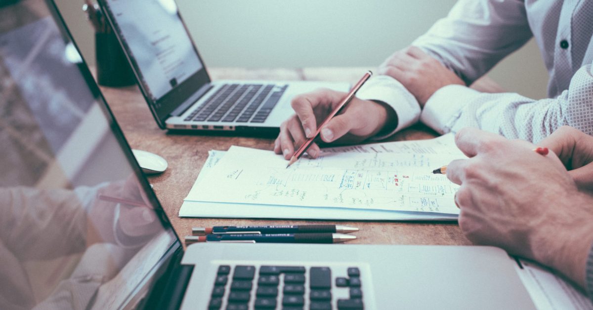 5eaf788ca0d3e4788b6cfb83_5ea1d1ae950eef1bda37cf7d_helloquence-5fNmWej4tAA-unsplash