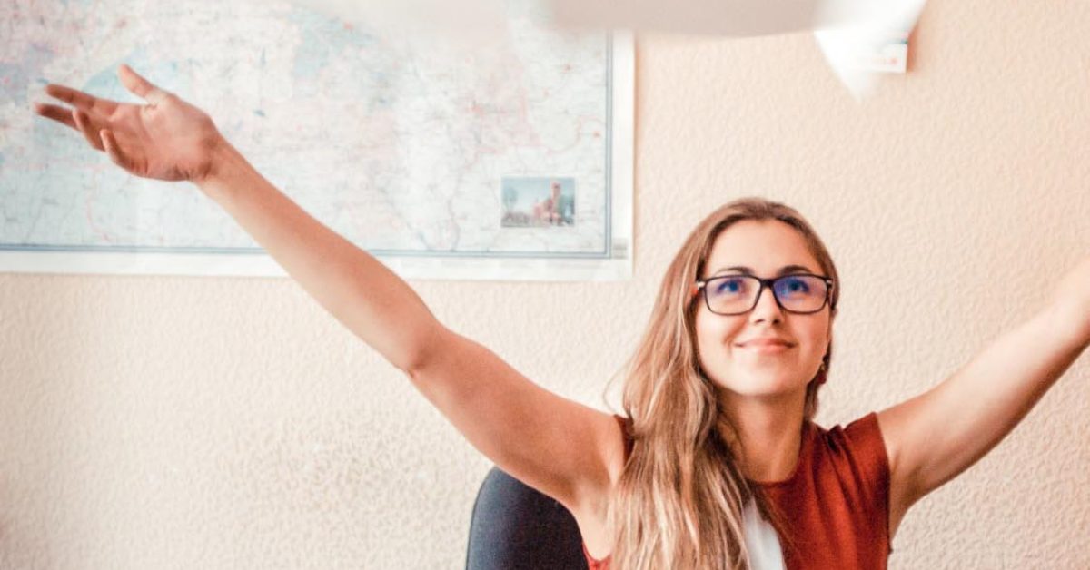 email marketer dealing with the Outlook client