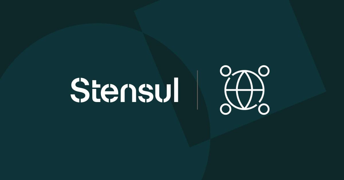 Stensul logo and server/tech icon on background of geometric shapes
